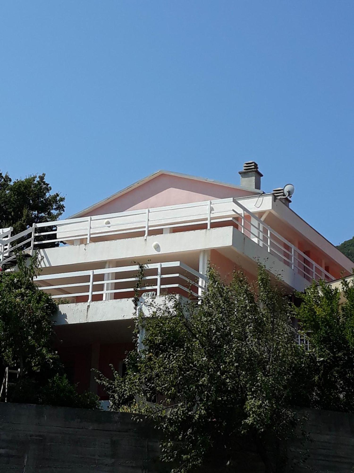 Apartments Jovanic With 2 Bedrooms Sutomore Exterior foto